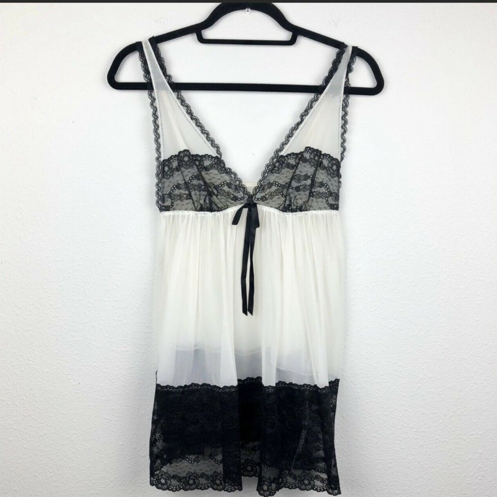 Victoria's Secret Mesh Lace Black & White Babydoll